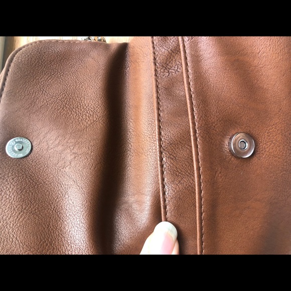 Kenneth Cole reaction mini crossbody - Picture 7 of 9